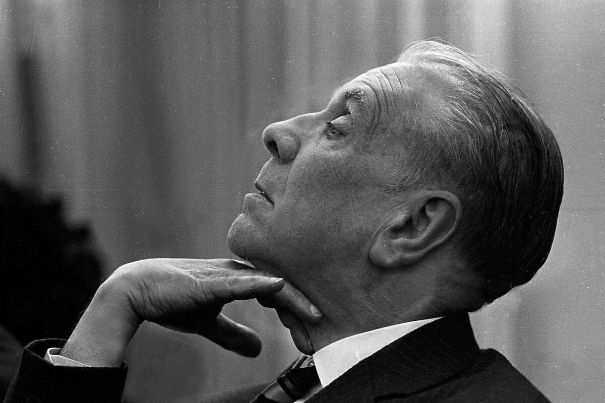 Retrato de Jorge Luis Borges, escritor argentino.