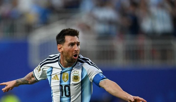 Messi Deslumbra con Hat-trick y Récord Histórico en el Debut Mundialista de Argentina