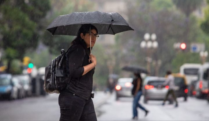 Alerta Amarilla por Tormentas en Rosario: Lluvias Intensas y Descenso Térmico Anunciados