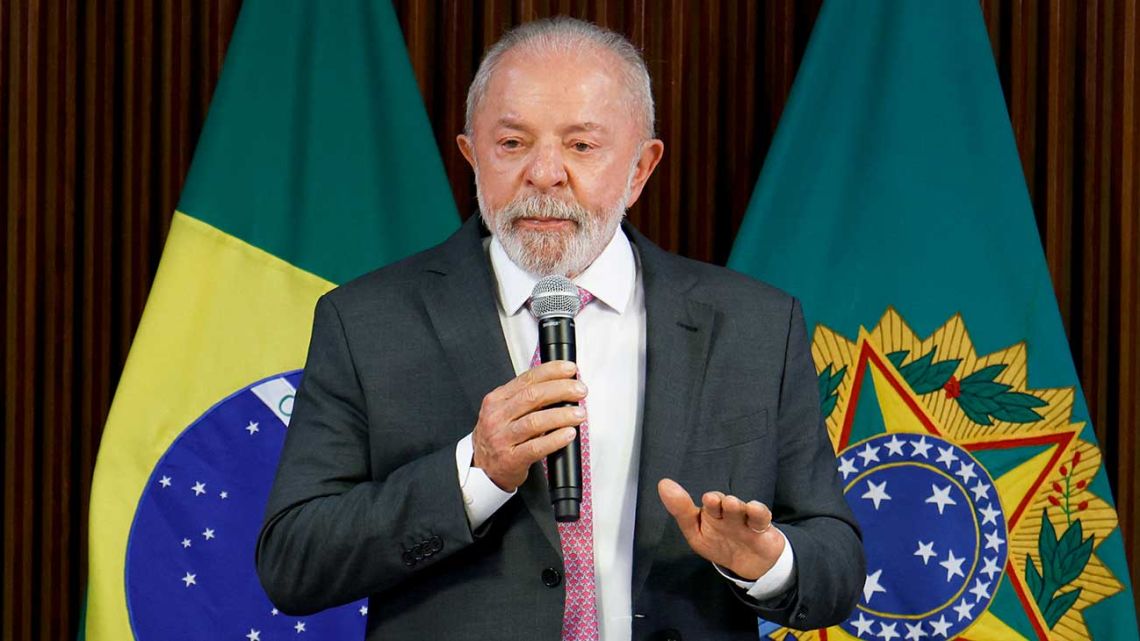 Lula acusa a Flavio Bolsonaro de “traición a la patria” en medio de la campaña electoral brasileña