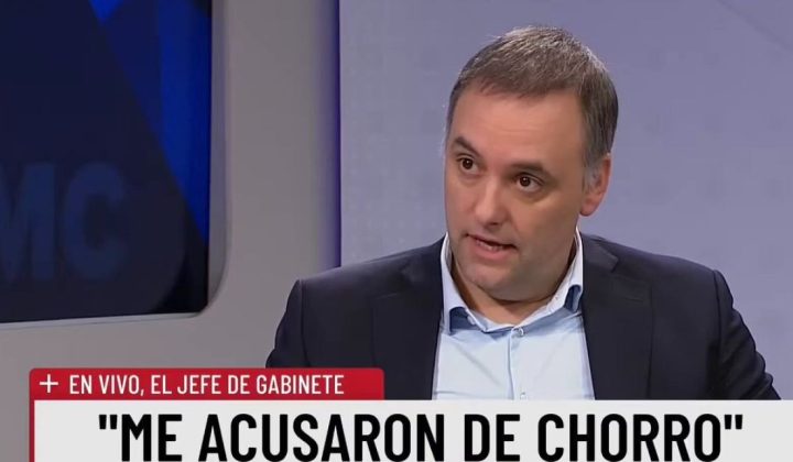 Adorni responde a críticas por dólares no declarados: “Nunca se me hubiera ocurrido ahorrar en blanco