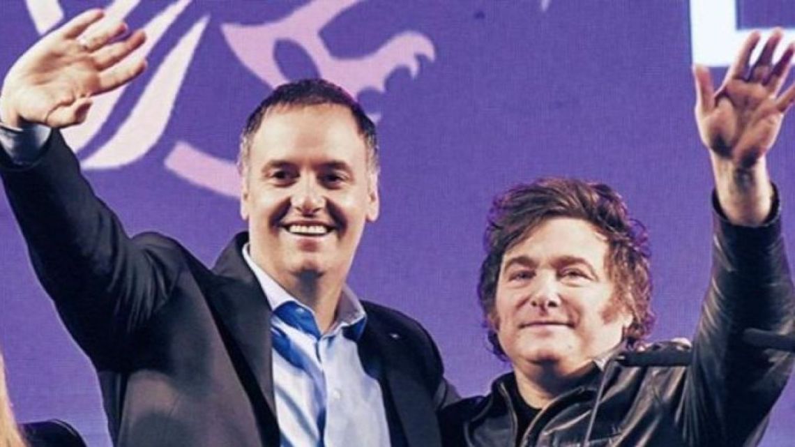 El presidente Javier Milei utilizó sus redes sociales para respaldar públicamente al vocero presidencial Manuel Adorni, luego de que este pr