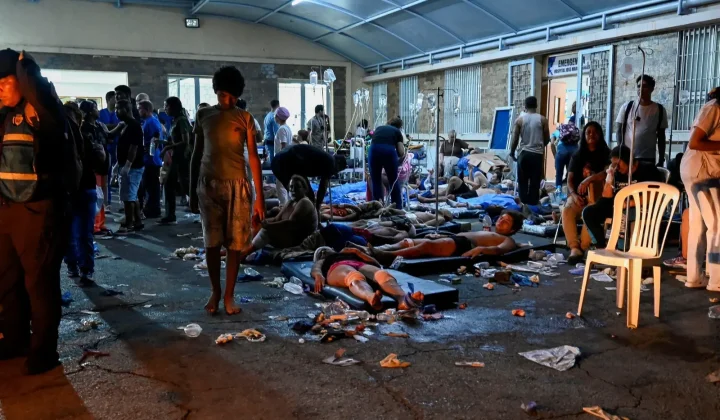 Los recientes terremotos que azotaron a Venezuela han puesto al descubierto la extrema fragilidad de su sistema de salud, ya al borde del co