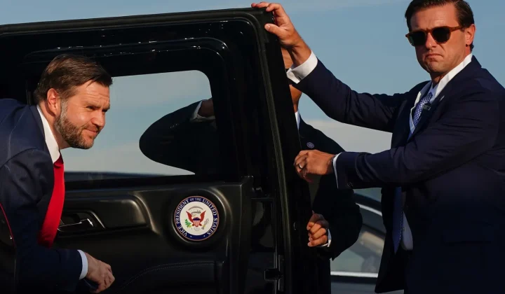 El presidente de Estados Unidos, Donald Trump, generó un nuevo cruce de declaraciones con Irán al afirmar en redes sociales que el país pers