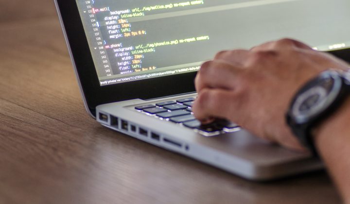Empresas tecnológicas buscan talento IT en plataformas insospechadas: TikTok gana terreno a LinkedIn