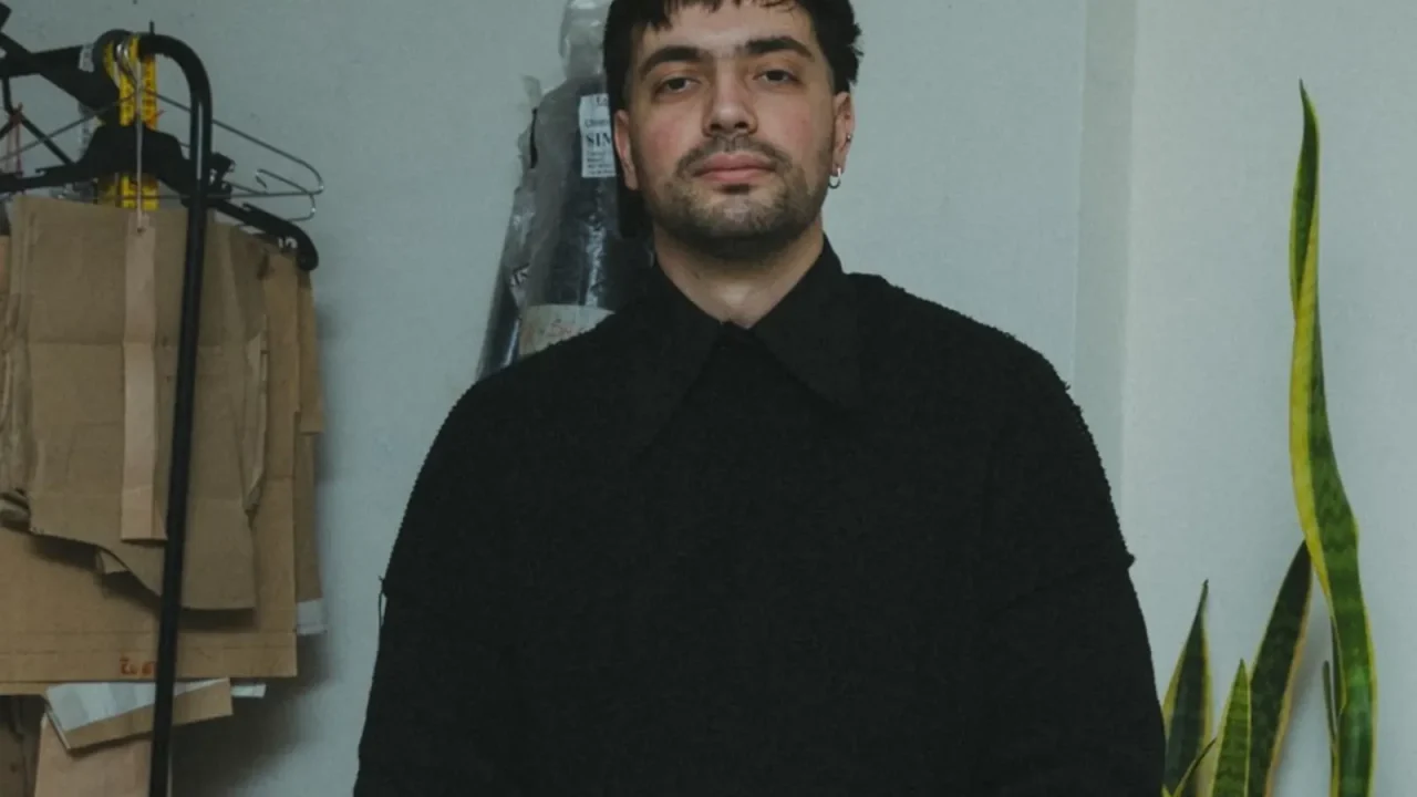 El mundo de la moda internacional pone la mirada en Argentina de la mano de Simón Giménez Chiodi, el joven diseñador detrás de State of Chao
