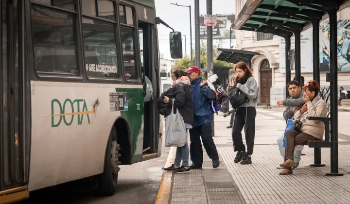 Aumentos en el Transporte Público del AMBA: Colectivos y Subte Más Caros