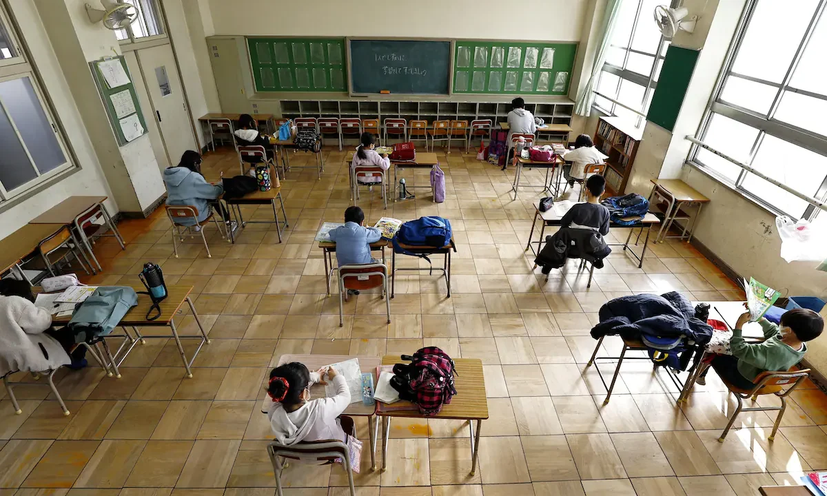 En un escenario hipotético donde el éxito deportivo se mide por la calidad educativa, Argentina, a pesar de ser campeona mundial de fútbol,