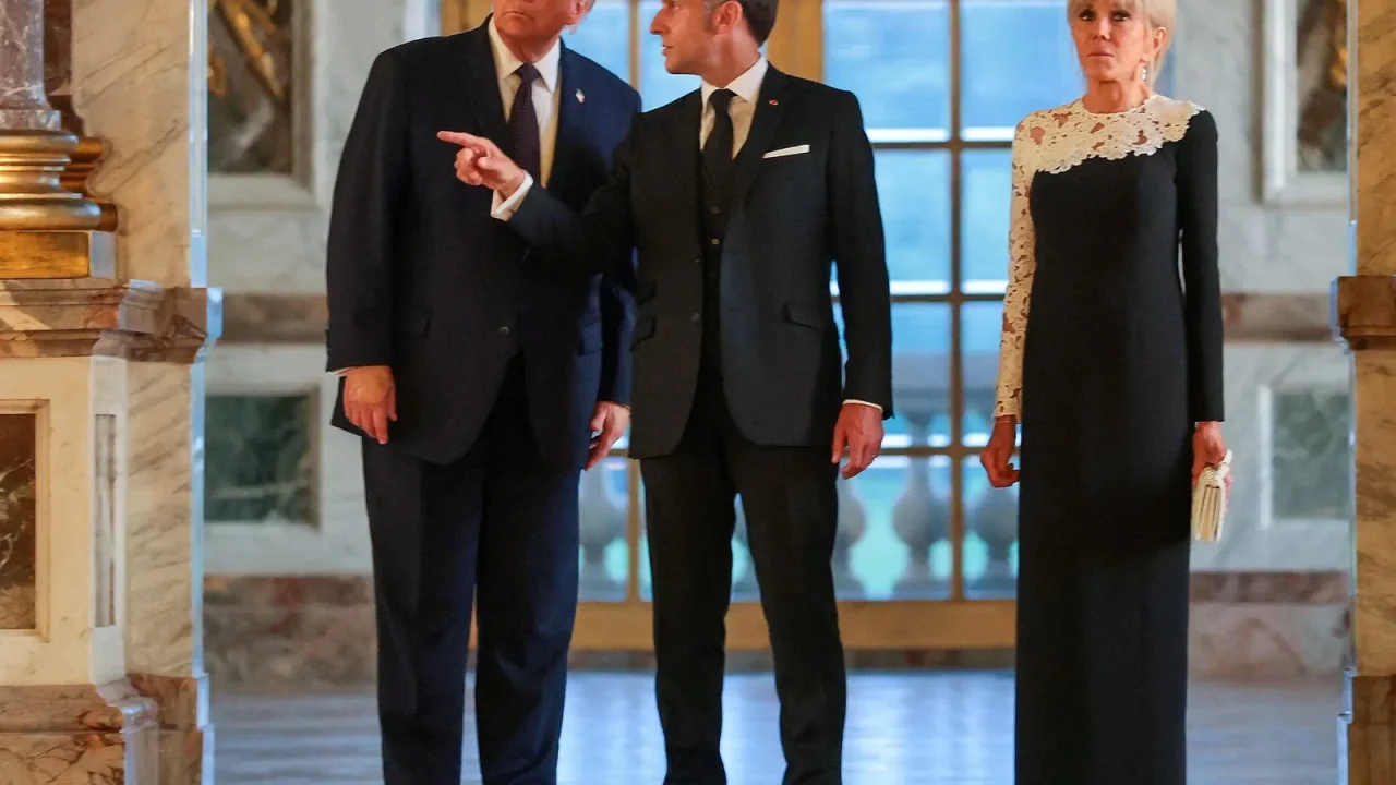 Macron usó Versalles para asegurar la permanencia de Trump en la cumbre del G7