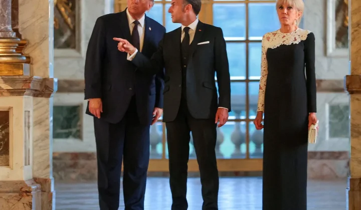 Macron usó Versalles para asegurar la permanencia de Trump en la cumbre del G7
