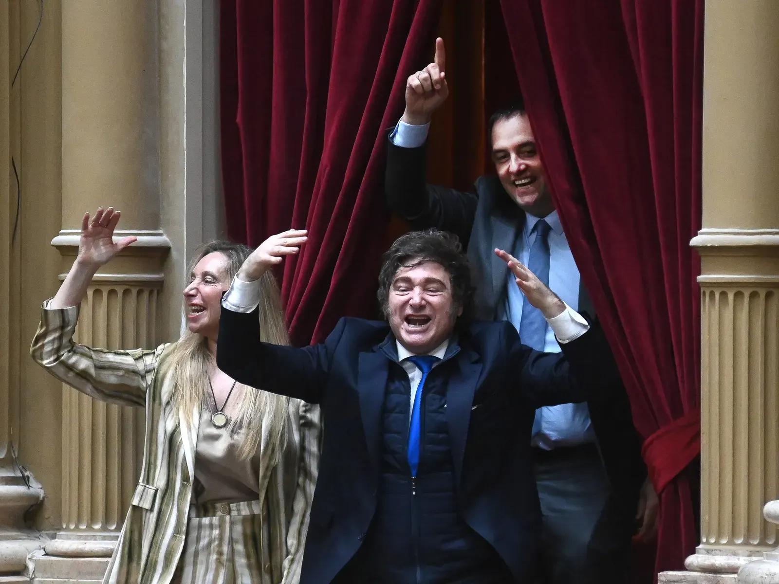 El Jefe de Gabinete y Vocero Presidencial de Argentina, Manuel Adorni, durante una conferencia de prensa.