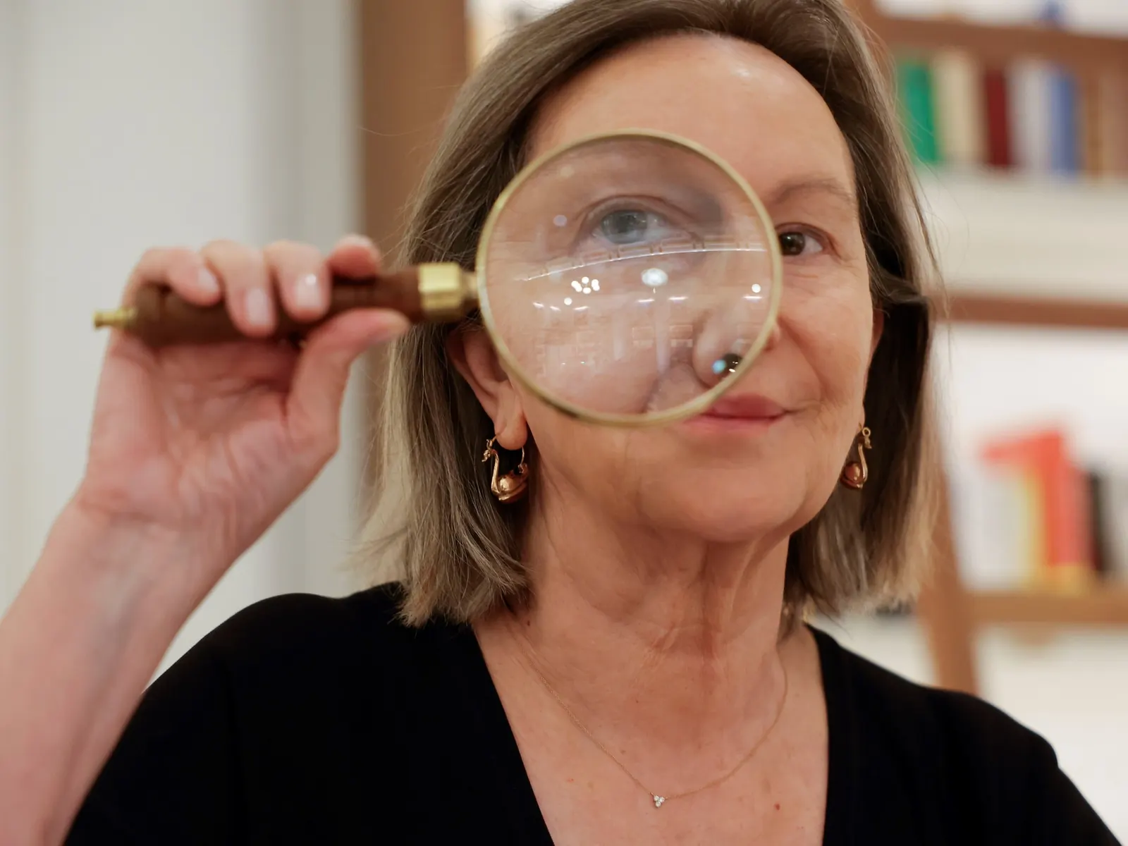 Clara Sánchez, escritora y académica de la Real Academia Española, durante una entrevista