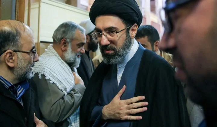 El líder supremo de Irán, Mojtaba Khamenei, ha declarado que su país se compromete a vengar la muerte de su padre, en una respuesta directa