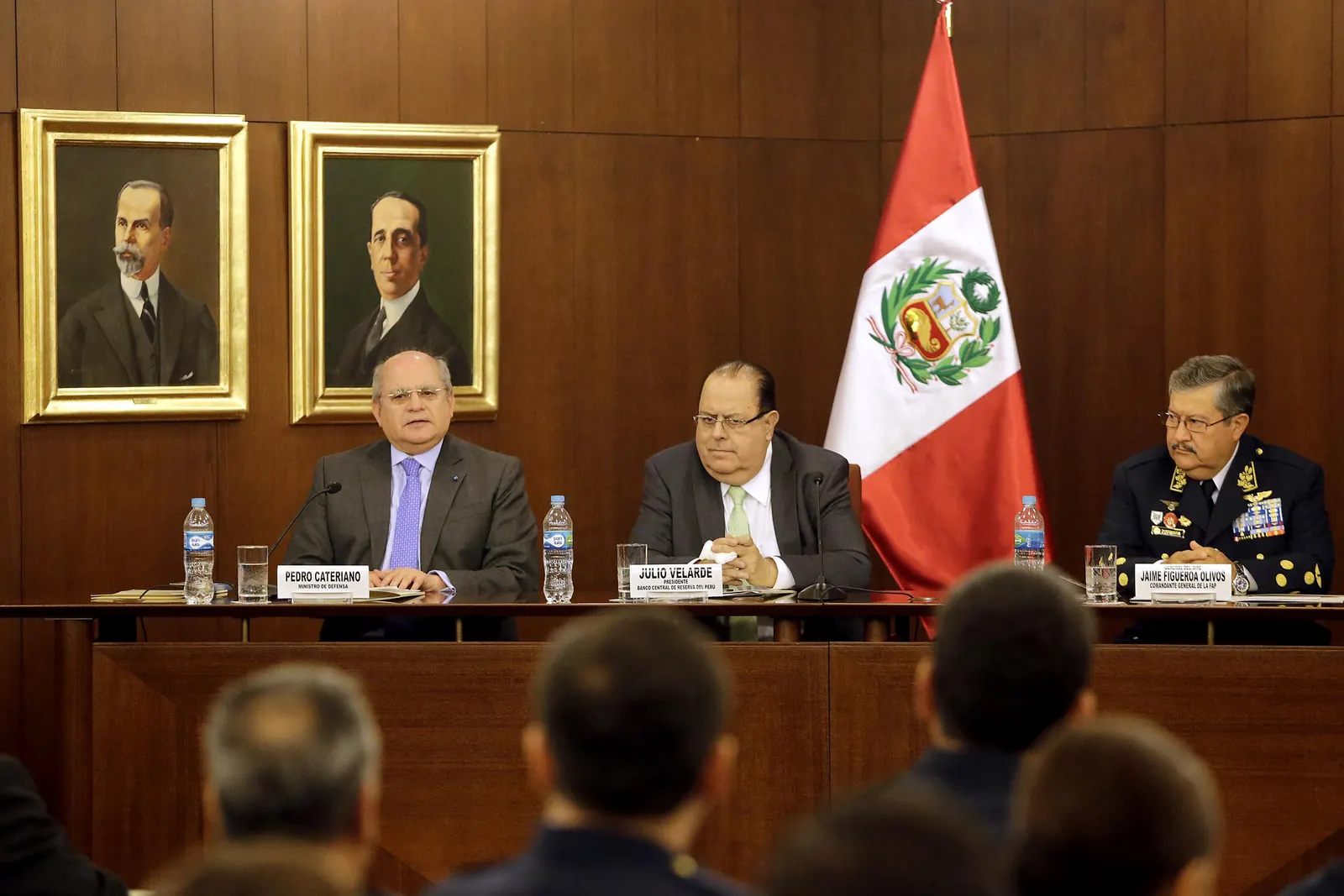 Retrato de Julio Velarde, presidente del Banco Central de Reserva del Perú.