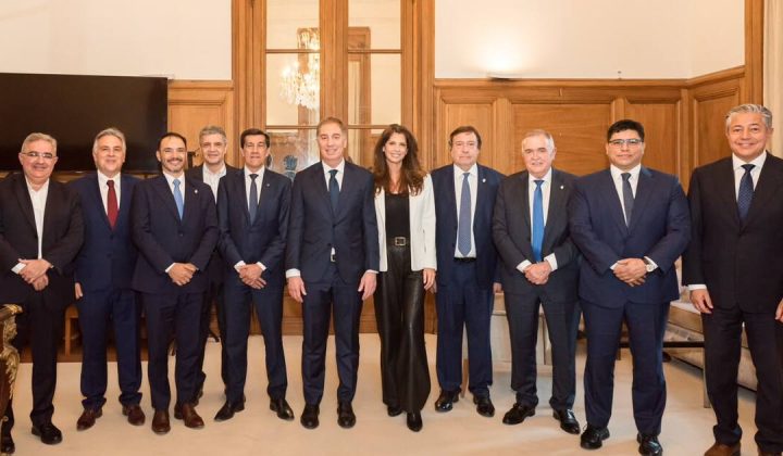El gobierno nacional de Javier Milei ha puesto en marcha una estrategia para eliminar las Primarias Abiertas, Simultáneas y Obligatorias (PA