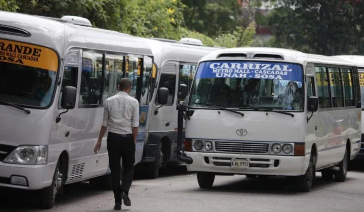 Transportistas de Honduras desmienten acuerdo sobre tarifas de transporte público