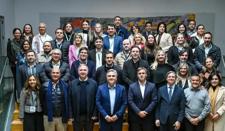 Ministros de Educación de América Latina se reúnen en Córdoba para compartir experiencias educativas