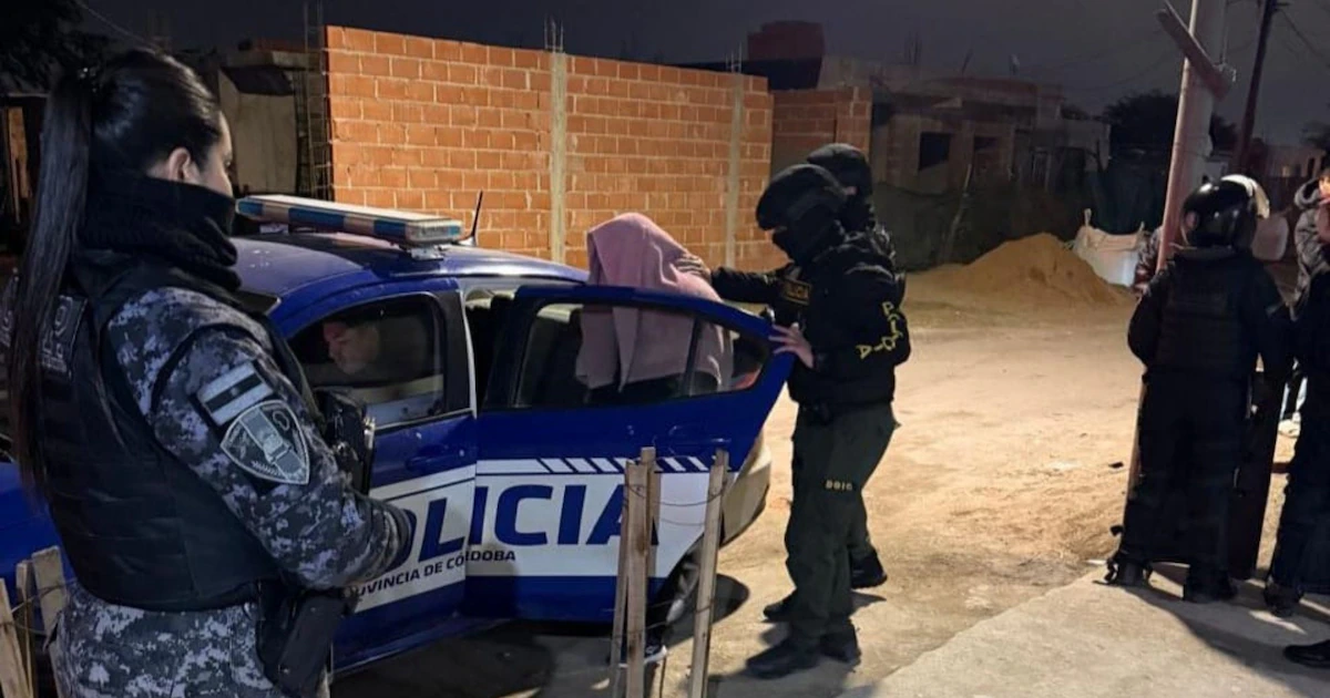 Cayeron cinco “viudas negras” en Córdoba: usaban apps de citas para robar autos