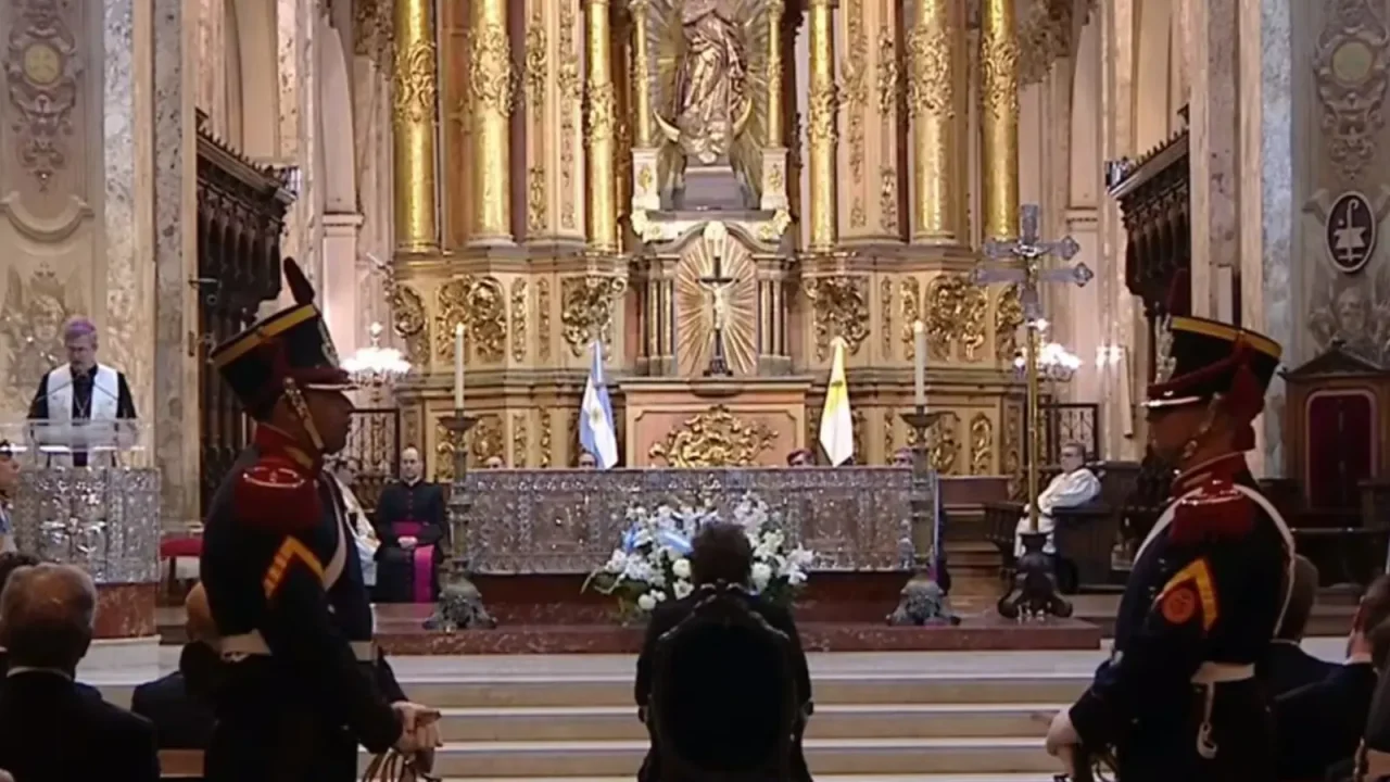 El arzobispo de Buenos Aires, Jorge García Cuerva, aprovechó la celebración del Día de la Independencia para dirigir un mensaje contundente