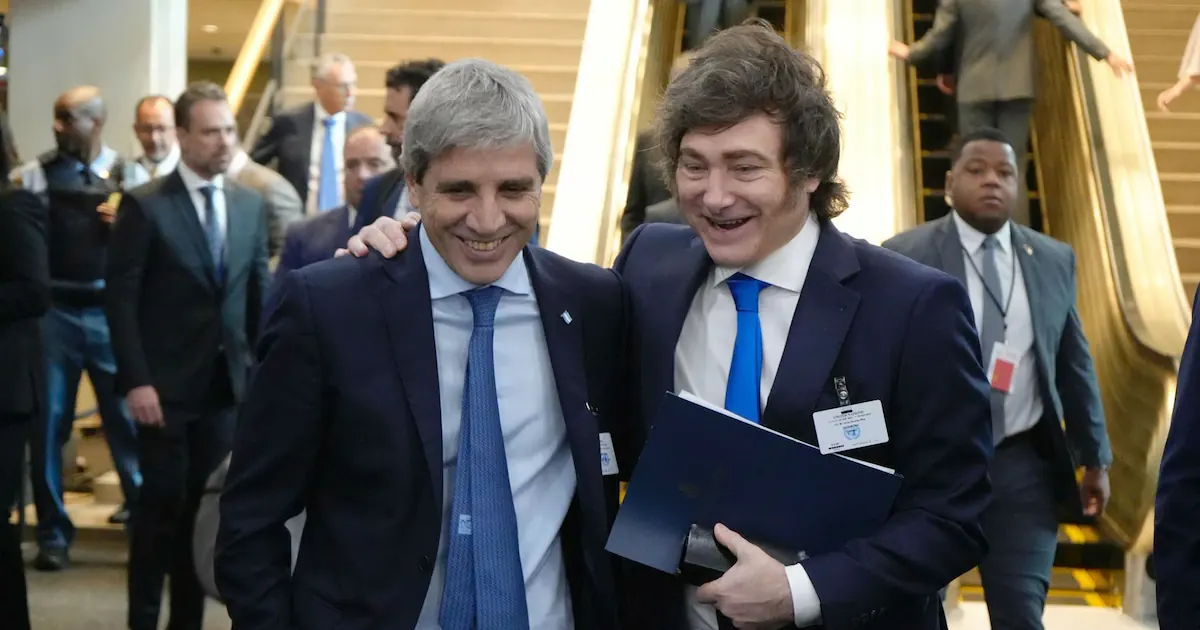 Riesgo País en Mínimos de Ocho Años: ¿Qué Significa para los Bonos Argentinos?