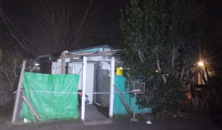 En las últimas horas, la investigación por el doble homicidio ocurrido en una vivienda de Villa Elisa, partido de La Plata, sumó un tercer s