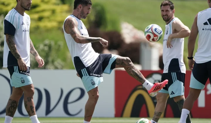 De Paul valora el avance de la Selección y llama a acostumbrarse a ganar, pero advierte sobre la necesidad de corregir errores