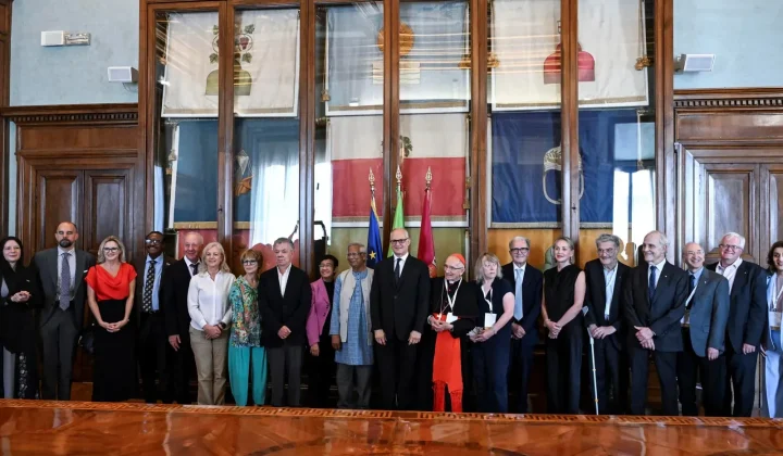 Premios Nobel, la Iglesia y científicos lanzan alerta global por armas nucleares e IA