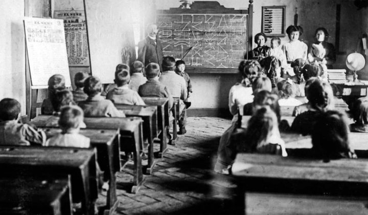 El 8 de julio de 1884 marcó un antes y un después en la historia educativa de Argentina. Bajo la presidencia de Julio Argentino Roca, se pro
