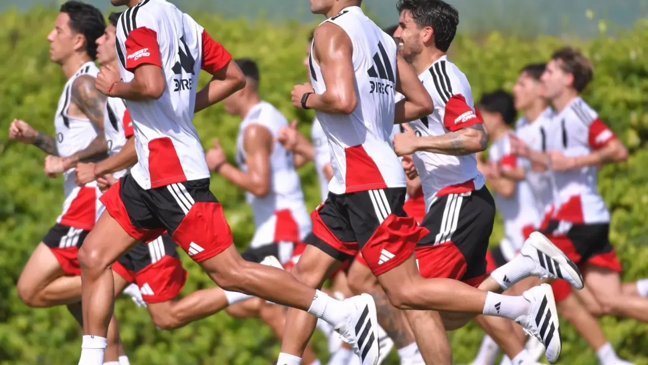 River busca resetear: Coudet, el mercado de pases y la visita a Gimnasia tras el golpe ante Barracas