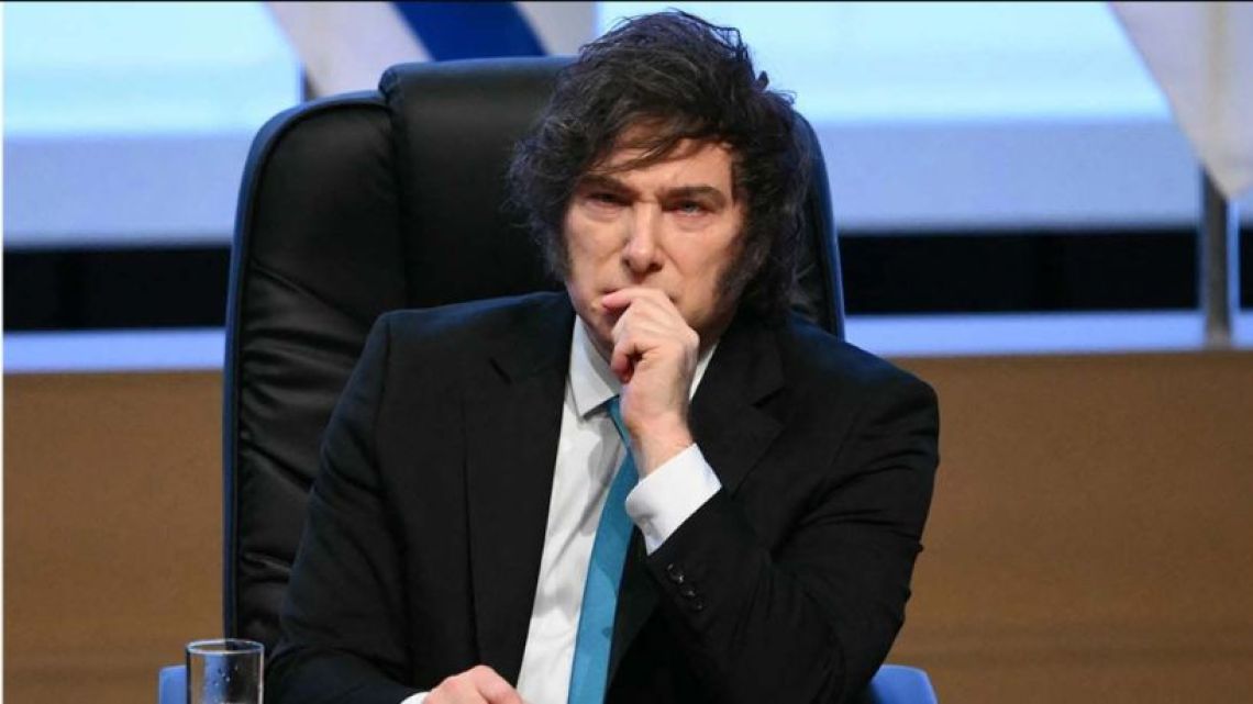 Gobierno reasigna fondos a educación, salud y seguridad social vía DNU