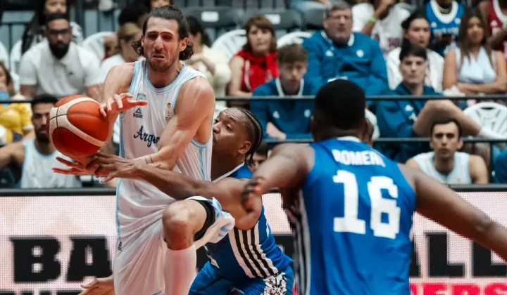 La selección argentina de básquetbol ha dado un paso firme hacia el Mundial de la disciplina en 2027, al clasificar a la siguiente fase de l