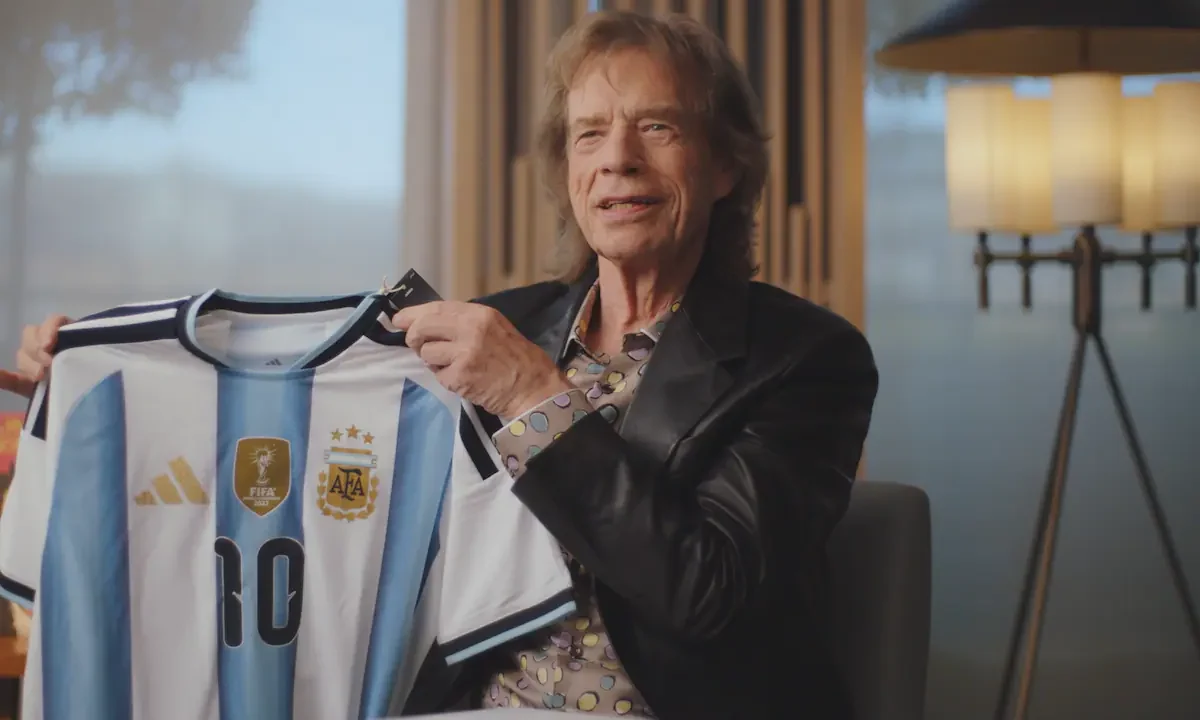 Los Rolling Stones han lanzado su esperado nuevo álbum, “Foreign Tongues”, y su icónico líder, Mick Jagger, ha compartido detalles fascinant