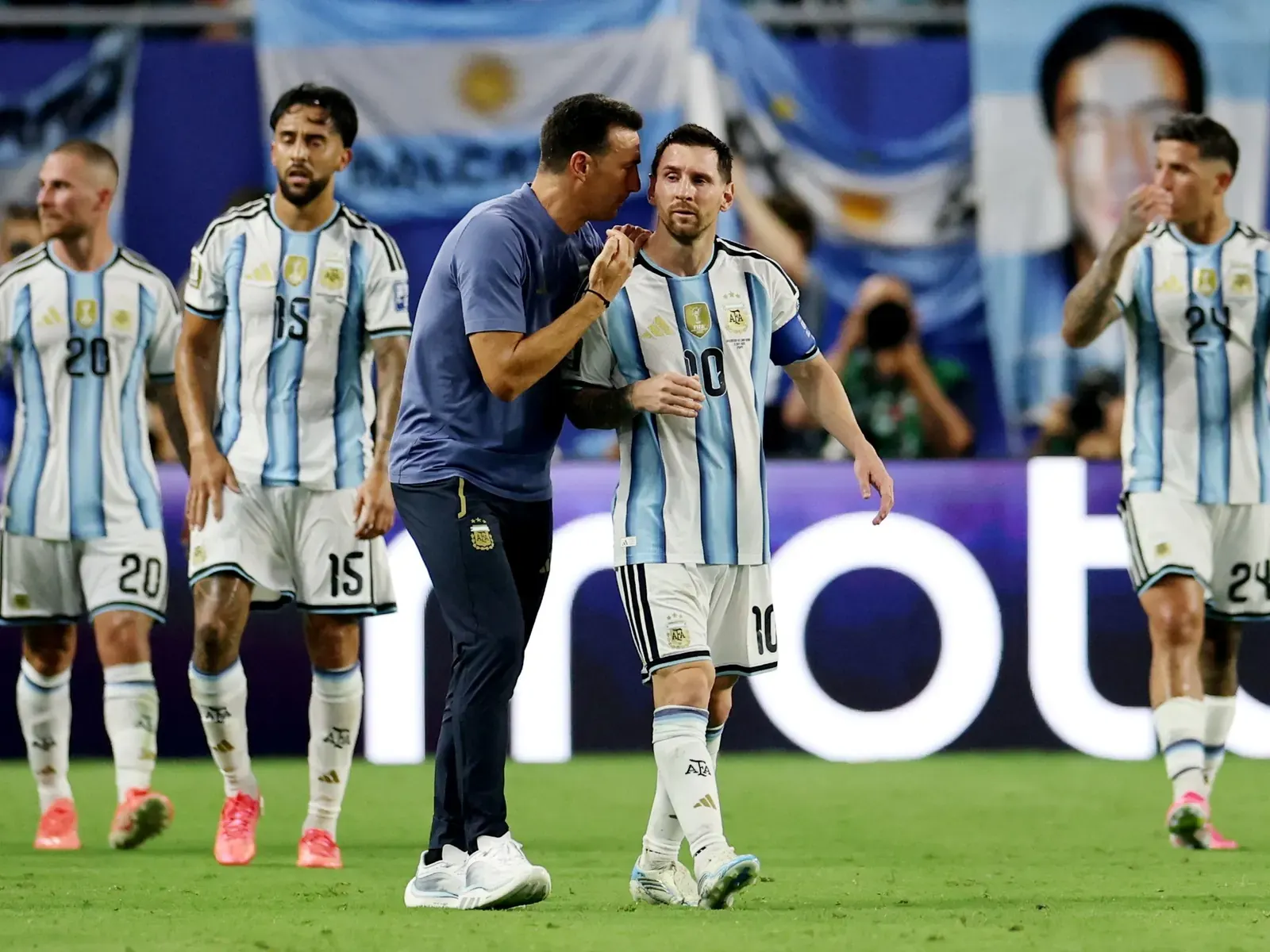 Jugadores de la Selección Argentina en acción durante un partido del Mundial 2026.