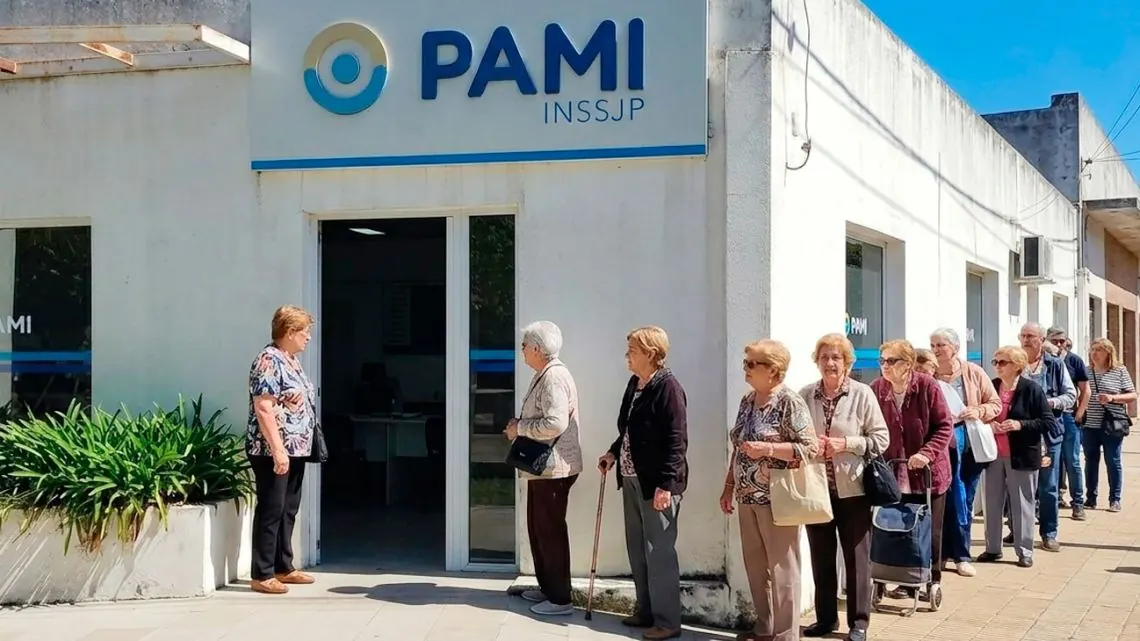 PAMI, la obra social de jubilados y pensionados, ha detallado los diversos canales de comunicación y atención que tiene disponibles para que