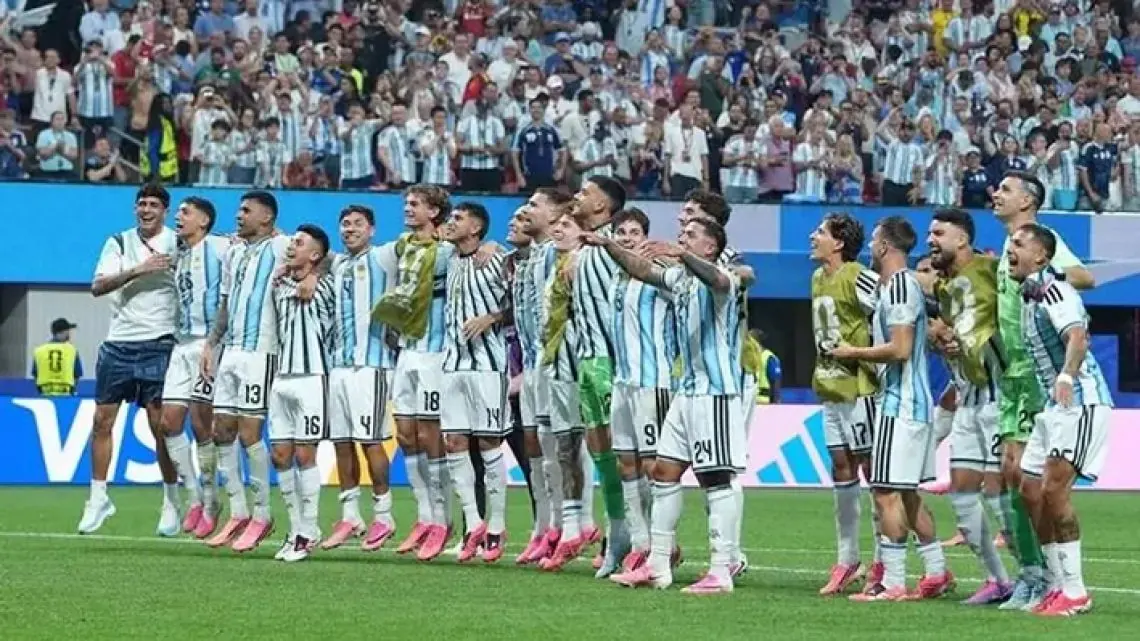 El periodista cordobés Adrián Cragnolini vive la final del Mundial entre Argentina y España con el “corazón partío