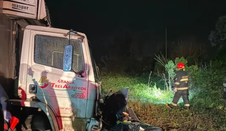 Siete muertos tras un choque frontal en la Ruta 192: tres eran menores y hay un herido grave