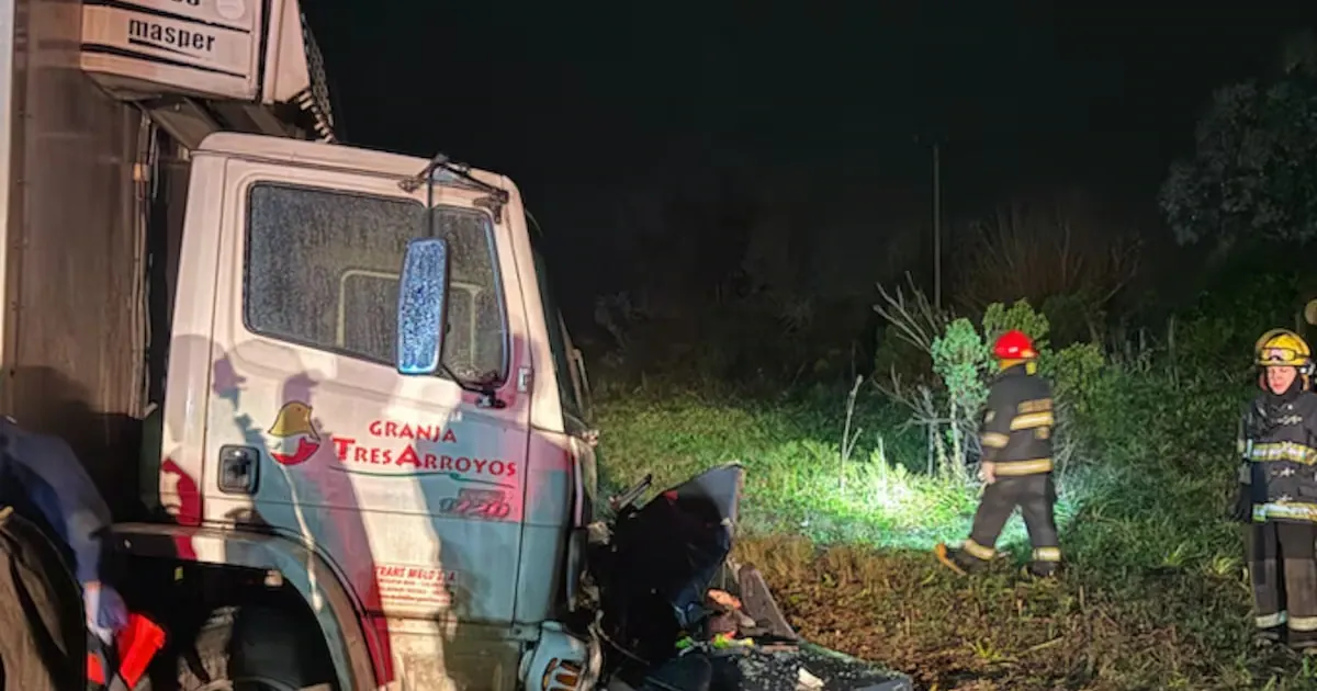 Siete muertos tras un choque frontal en la Ruta 192: tres eran menores y hay un herido grave