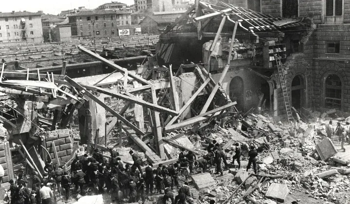 La masacre de Bolonia: a 46 años de la bomba que mató a 85 personas en una estación de trenes