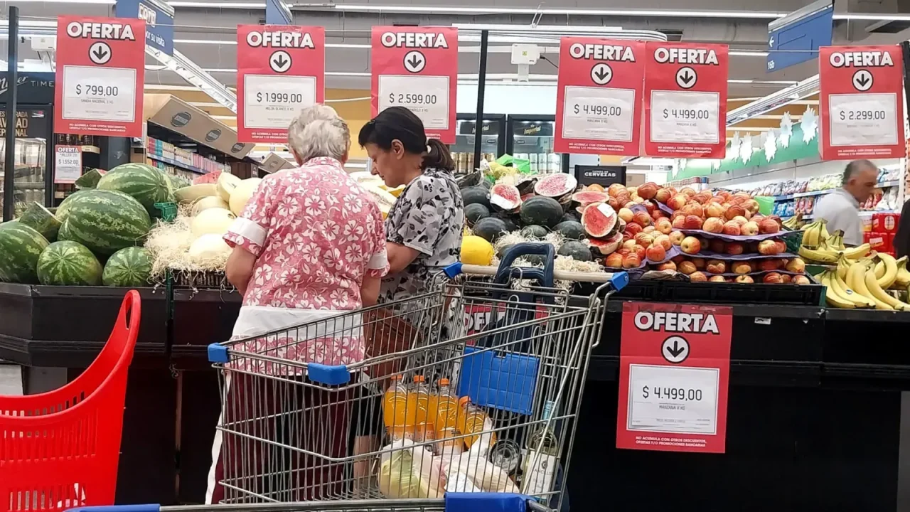 Inflación de agosto: prevén que el IPC vuelva a desacelerarse tras el leve rebote de julio
