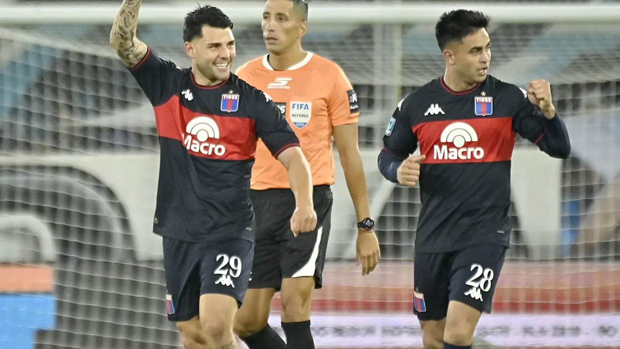 Nacho Russo explicó las claves del triunfo de Tigre sobre Racing en el Cilindro