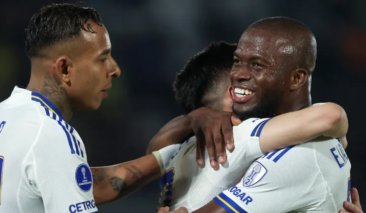 Enner Valencia y Sebastián Villa: la charla en el banco que anticipó la remontada de Boca ante Racing