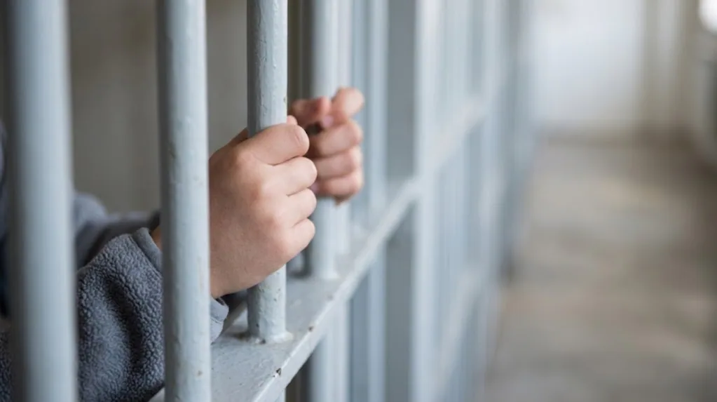 Nuevo régimen penal juvenil en Argentina: qué cambia con la imputabilidad, las penas y los centros de detención